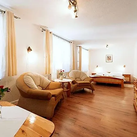 Horský Bartoška Hotel Cremosne
